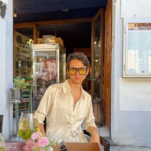 Meet your Posher, Logan